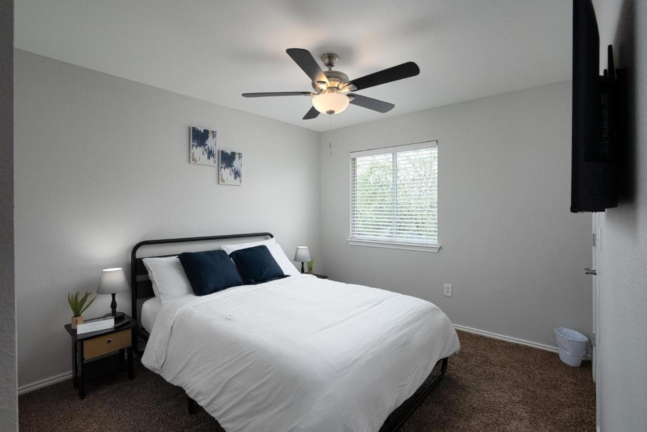 Cozy 4/3 Entire House *lackland Afb* Seaworld* Сasa de vacaciones